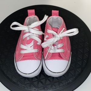 Newborn pink soft  bottom girls converse size 3. In great condition.